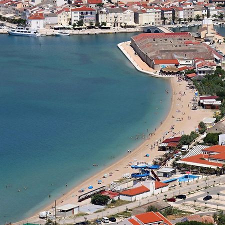 Apartments By The Sea Pag - 11778 Pag Town Exterior foto