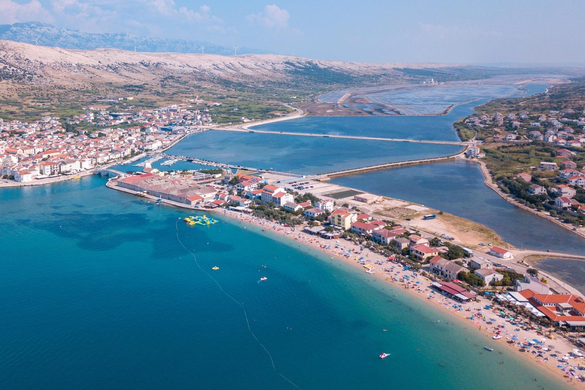 Apartments By The Sea Pag - 11778 Pag Town Exterior foto